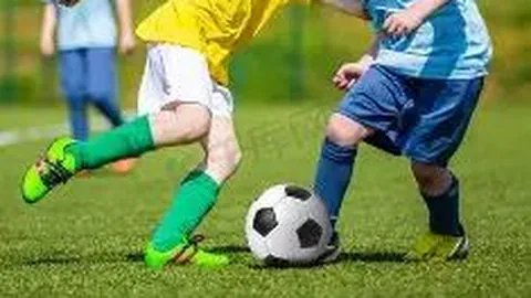 标题改写：激战半场，日本1球领先加纳！佐野海舟神助攻，南野拓实锁定关键进球！